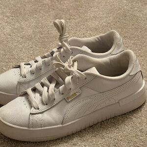 Puma Women's Cream Sneakers